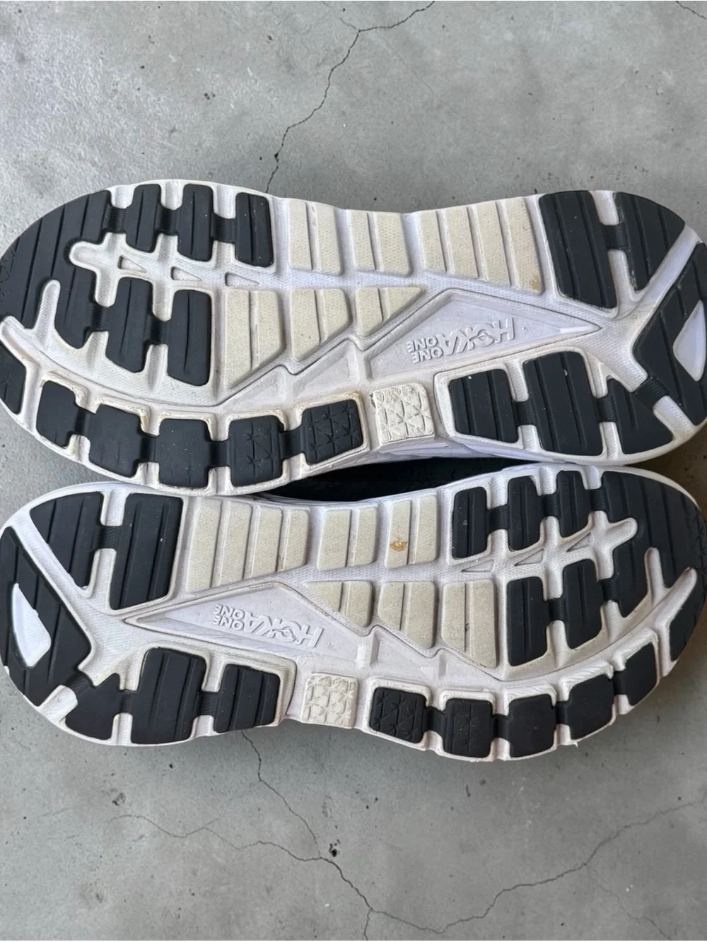 Hoka womens Gaviota 4